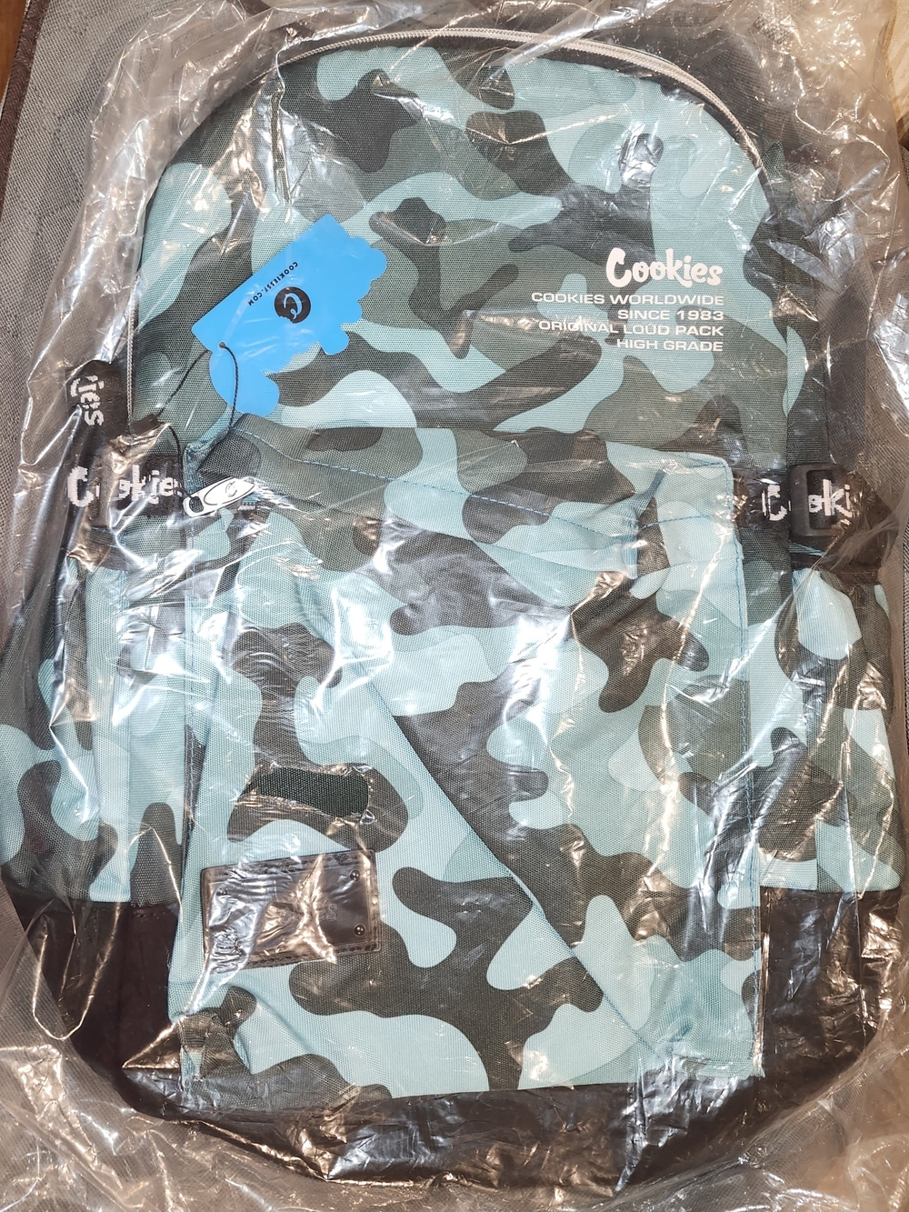 NEW Cookies Off The Grid Smell Proof Backpack in Mint/teal Camo
